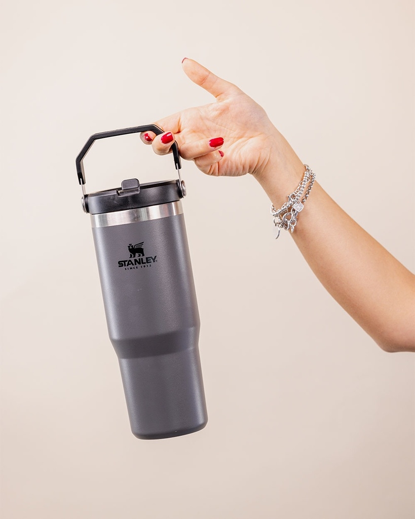 Flip Straw 0.89L Tumbler Stanley