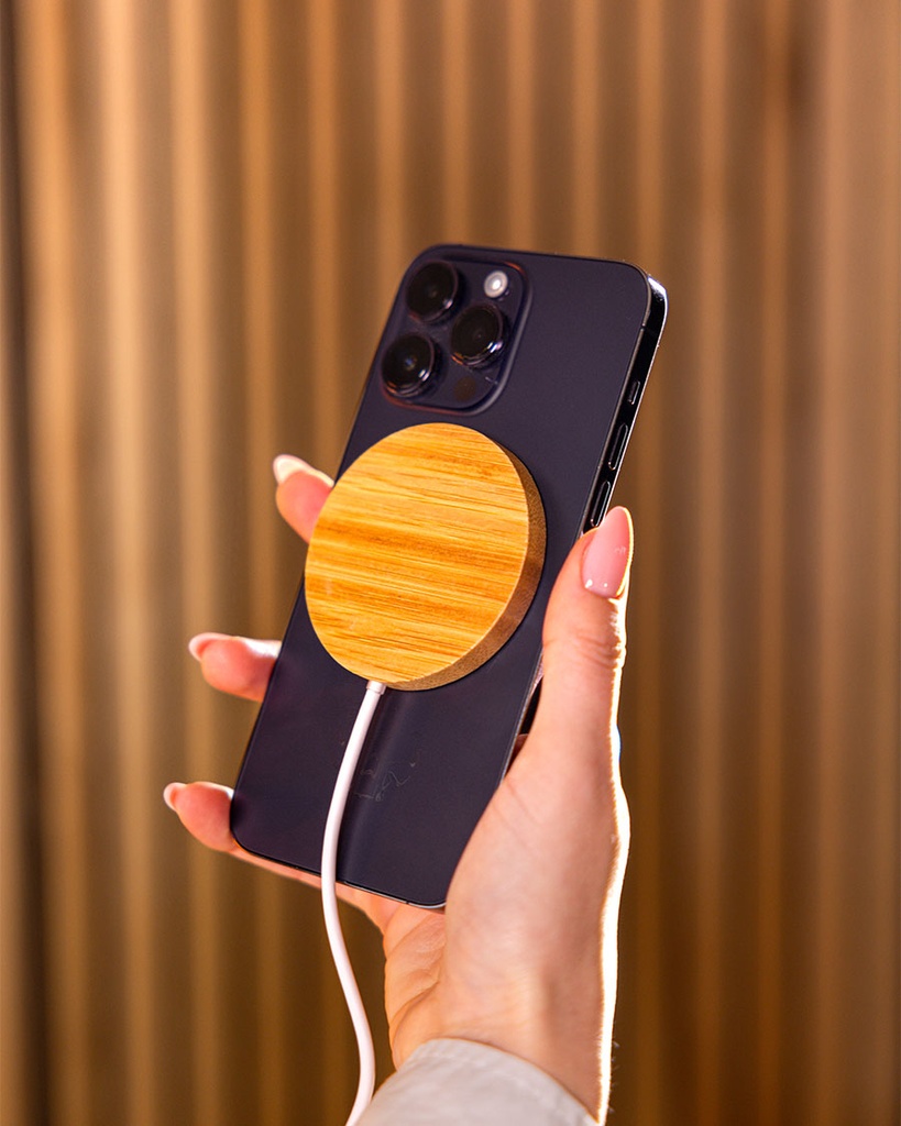 Bamboo Magnetic Charger