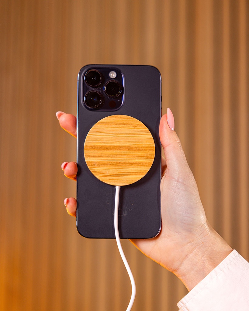 Bamboo Magnetic Charger