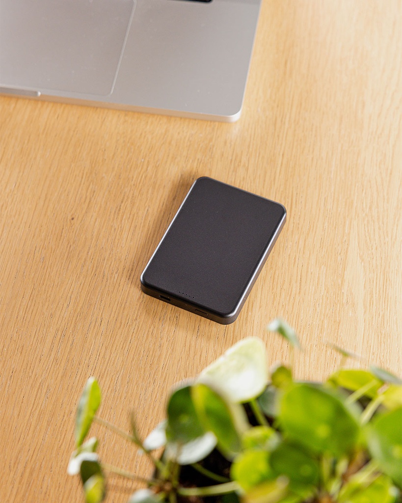 Magnetic 3000mAh Wireless Powerbank