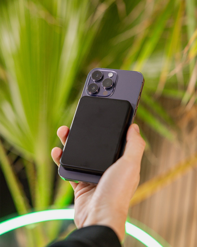 Magnetic 3000mAh Wireless Powerbank