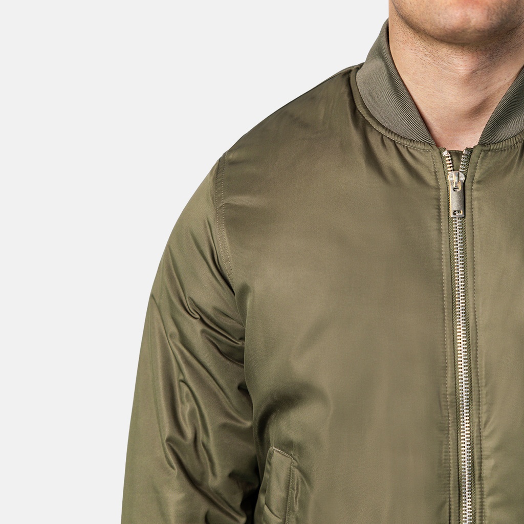 Premium Bomber