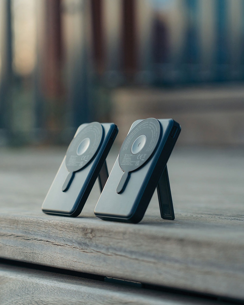 Magnetic 5000 mAh 5-in-1 Powerbank