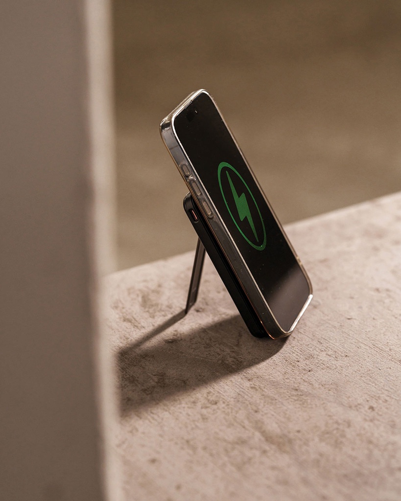 Magnetic 5000 mAh 5-in-1 Powerbank