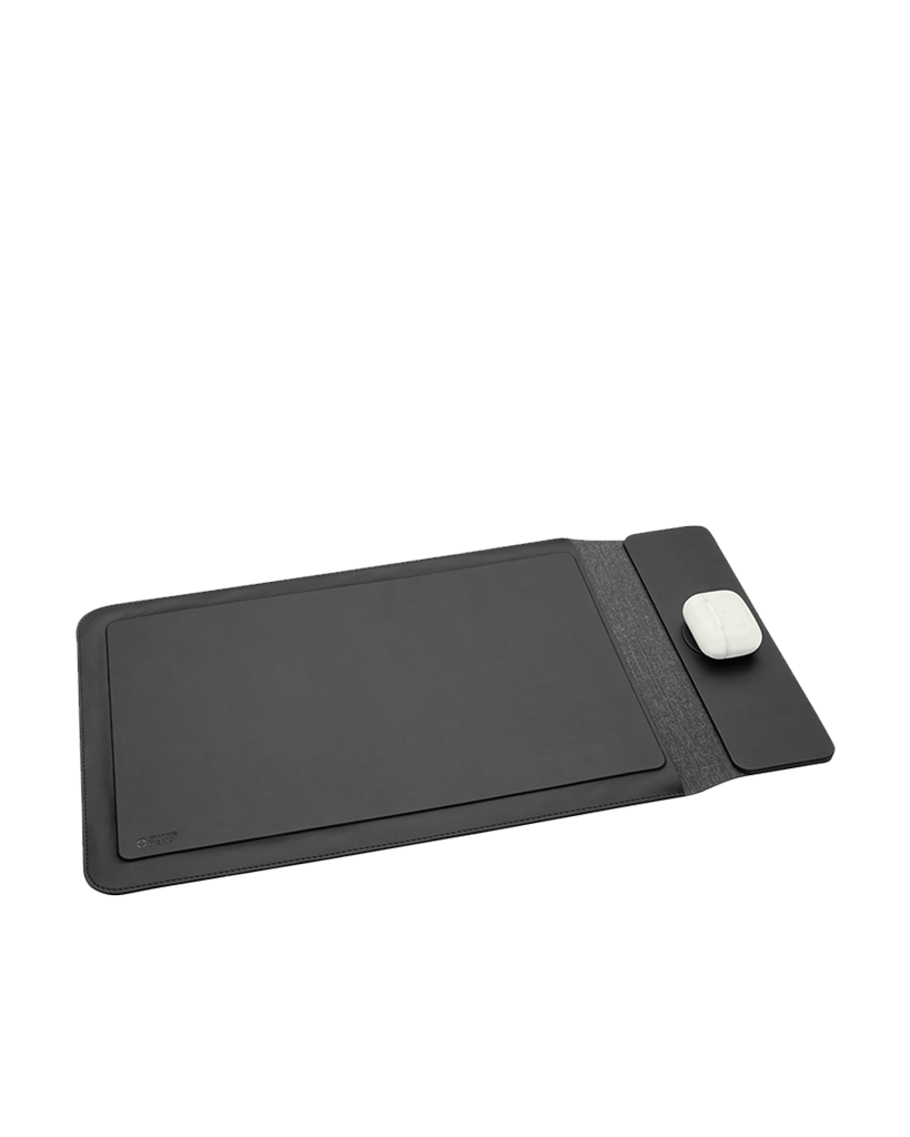 Magnetic Charging Laptop