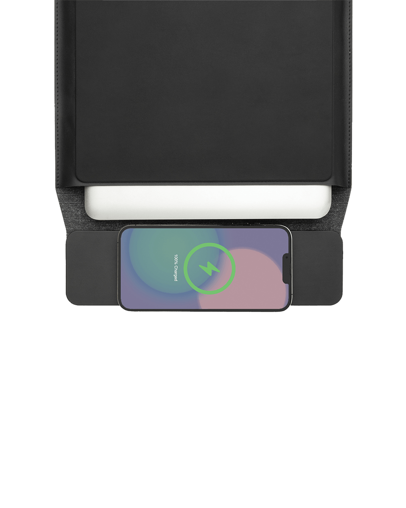 Magnetic Charging Laptop
