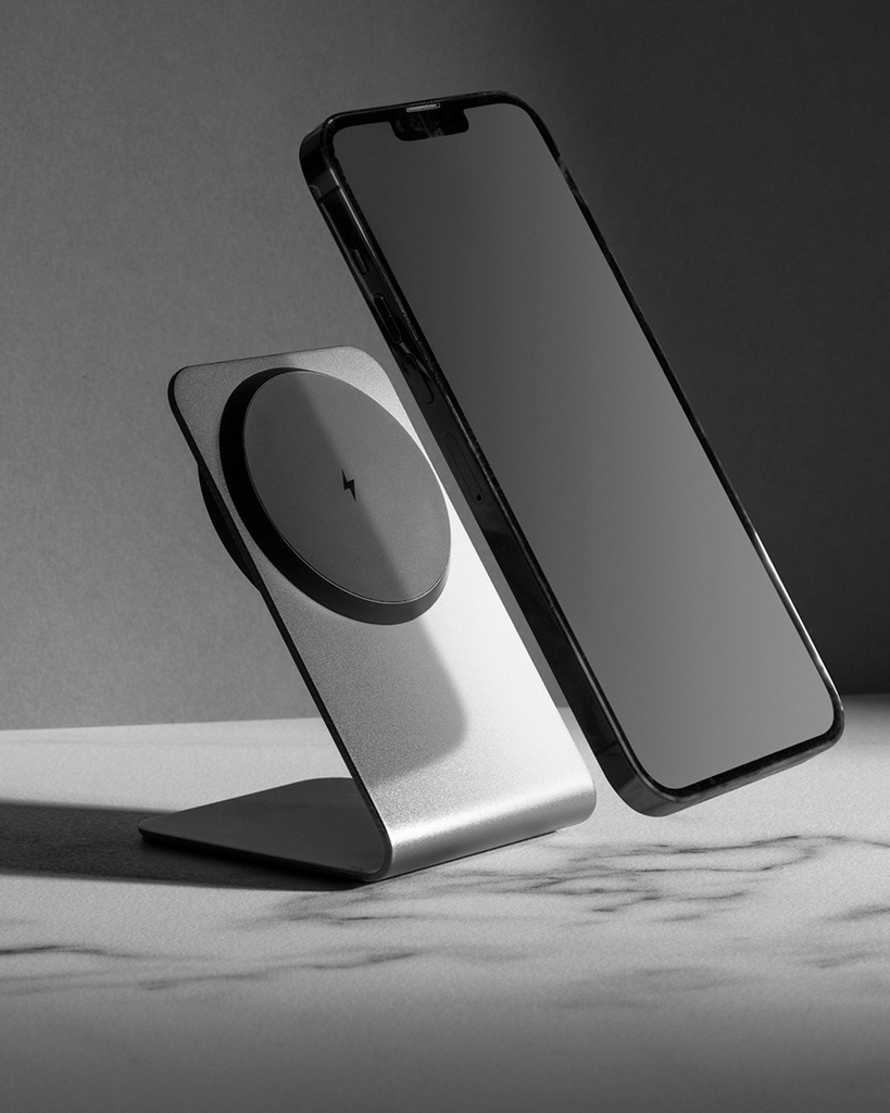 Magnetic Wireless Charging Phone Stand 15W