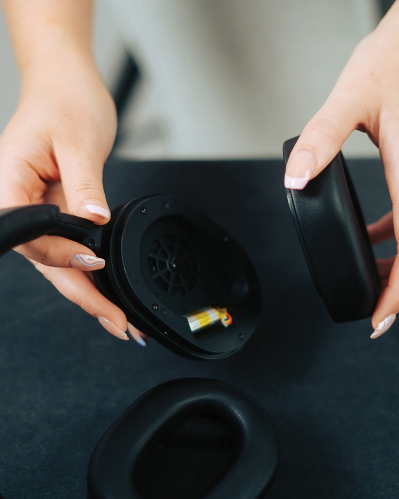 Urban Vitamin Noise Cancelling Headphones