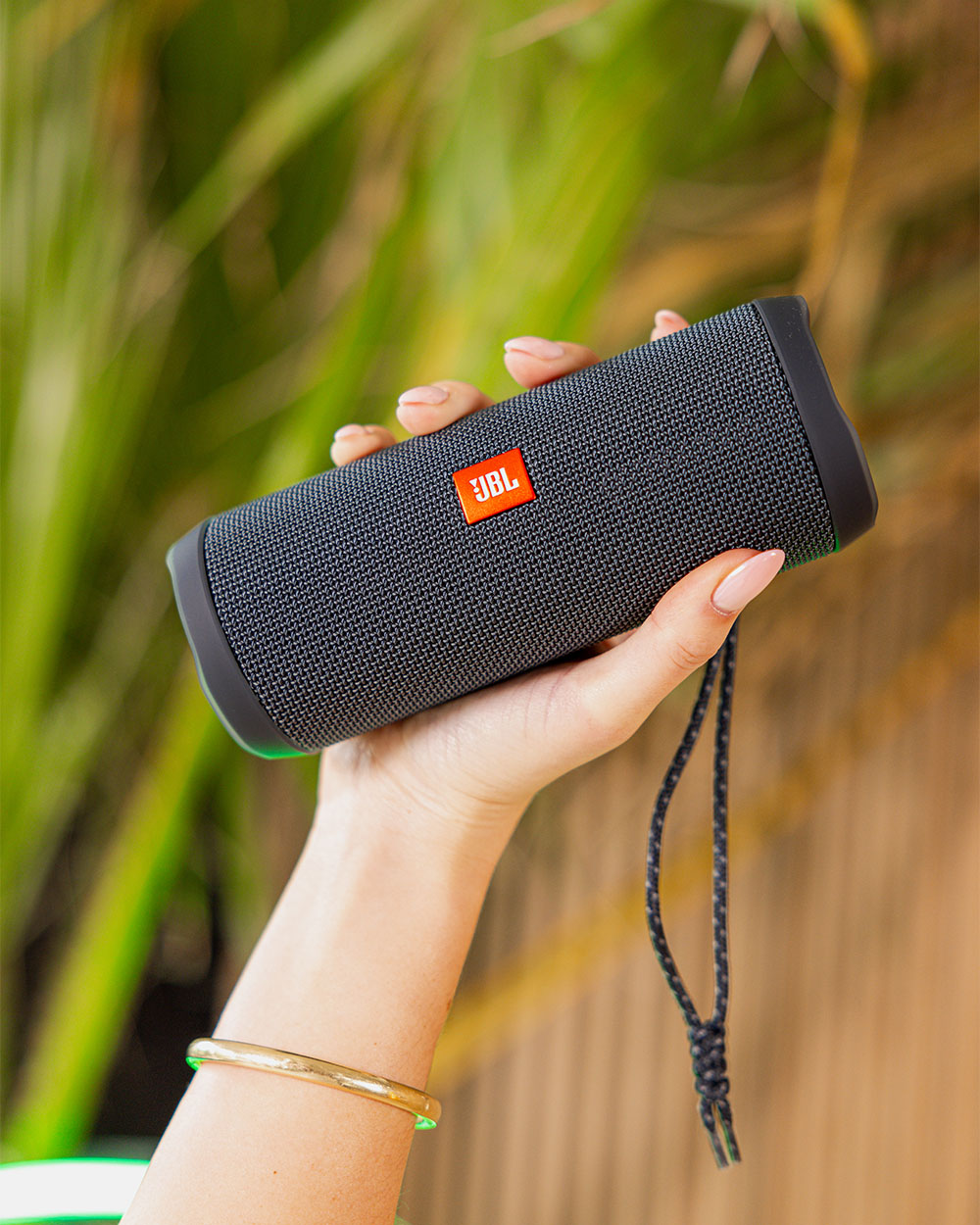 JBL Flip Essential 2 Speaker | Monday Merch