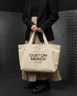 Retro Shopping Tote