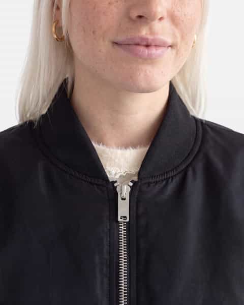 Premium Bomber